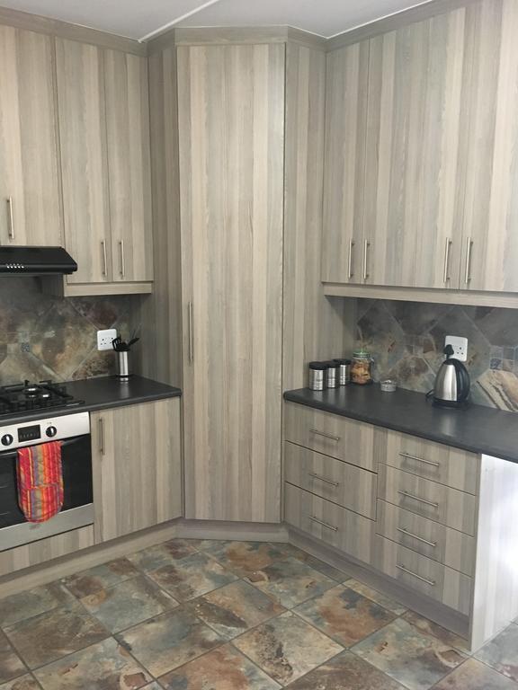 Van Biljon Cottage No Loadshedding Oudtshoorn Zewnętrze zdjęcie
