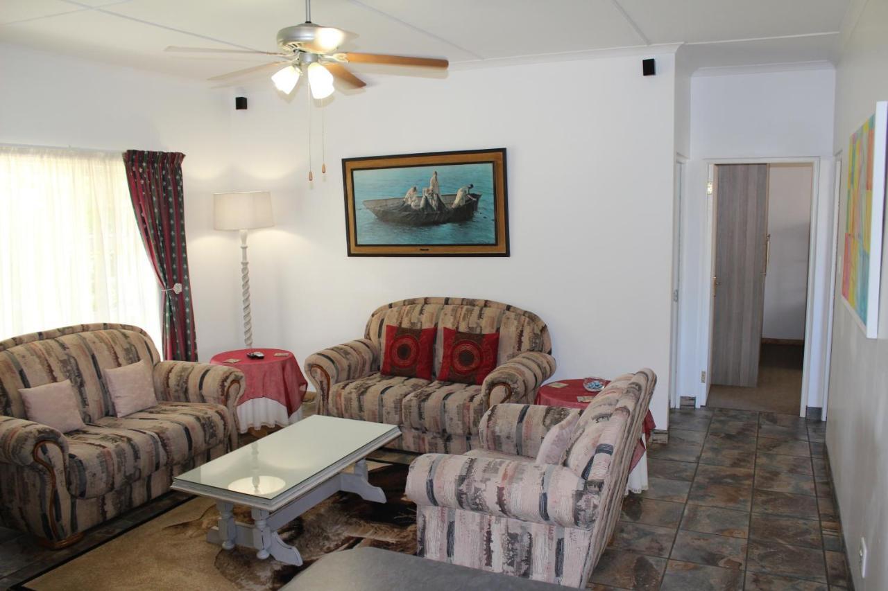 Van Biljon Cottage No Loadshedding Oudtshoorn Zewnętrze zdjęcie